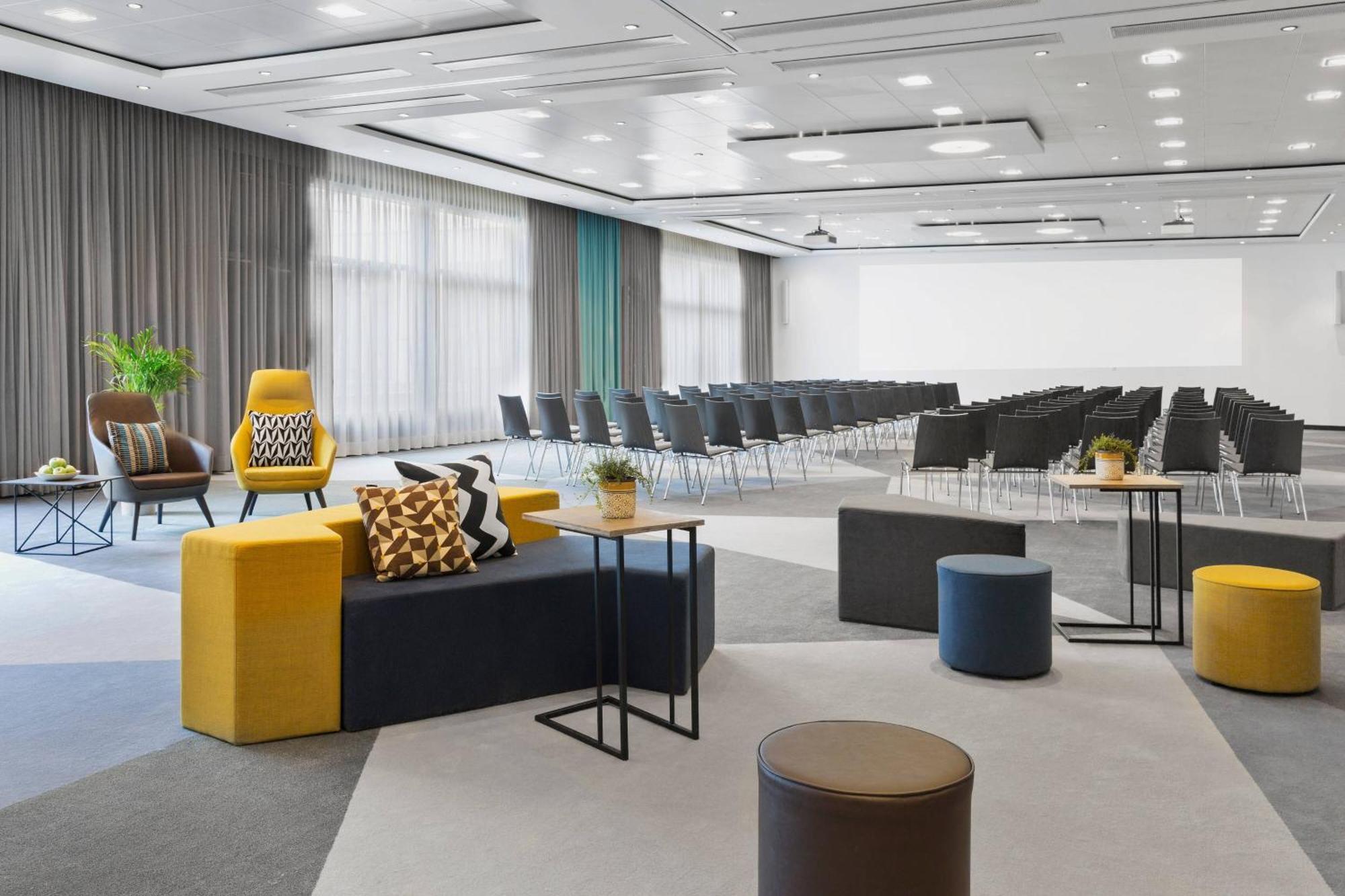 Courtyard By Marriott Zurich North Hotel Exterior foto