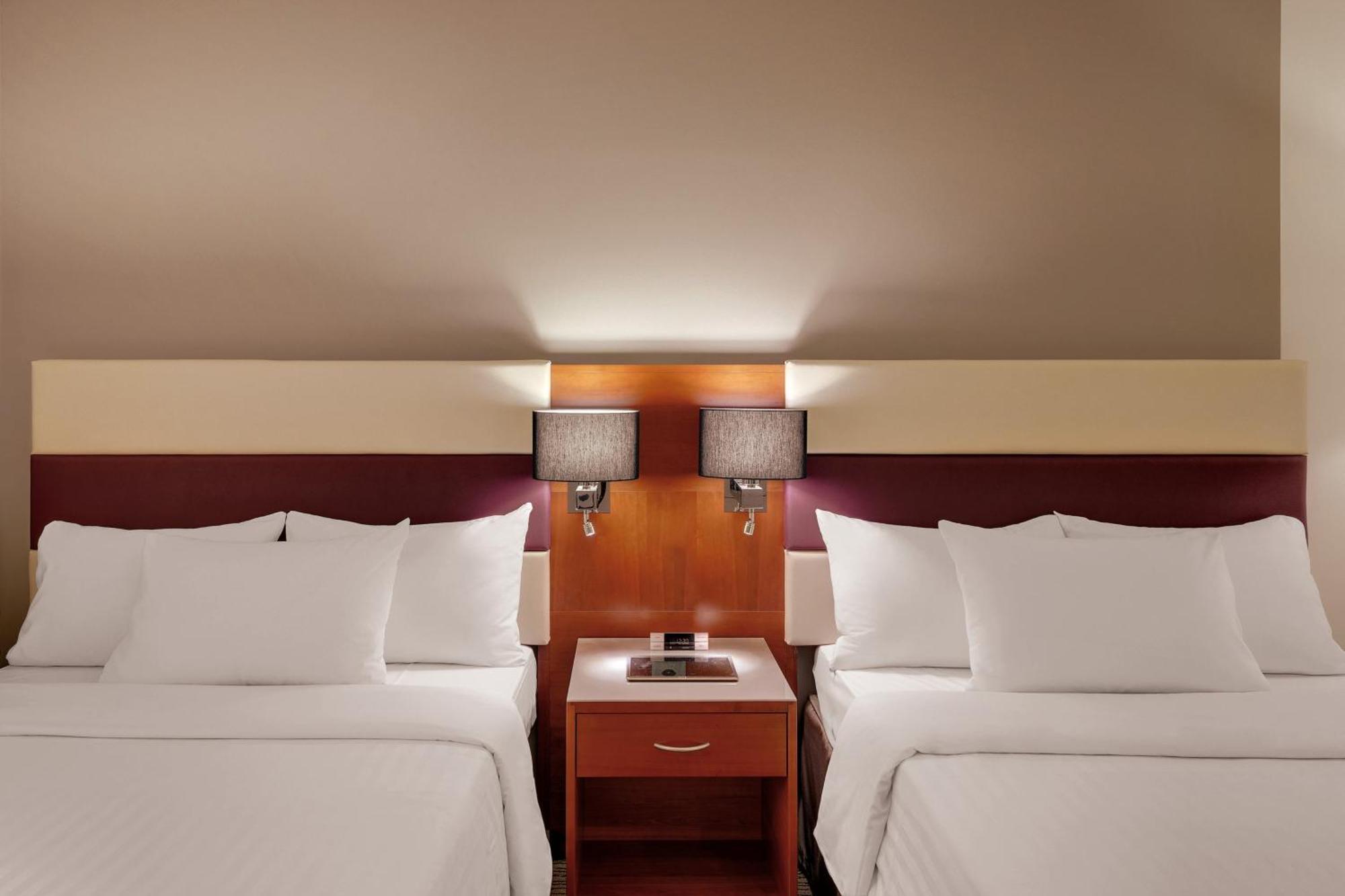 Courtyard By Marriott Zurich North Hotel Exterior foto