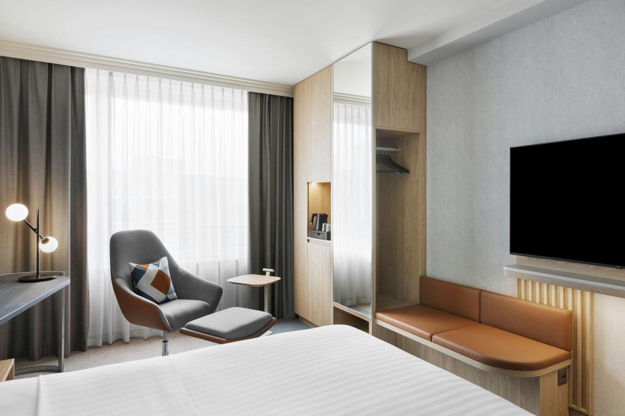 Courtyard By Marriott Zurich North Hotel Exterior foto