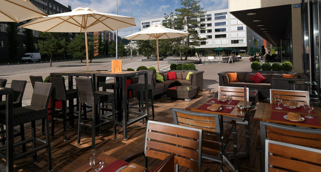 Courtyard By Marriott Zurich North Hotel Exterior foto